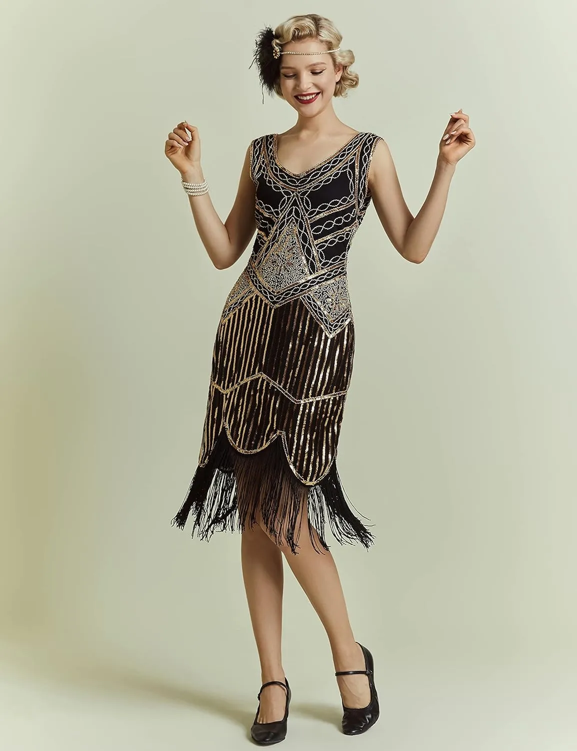 Coucoland Womens 1920s Flapper Sequin Beads Dress with Roaring 20s Gatsby Accessories Set for Party